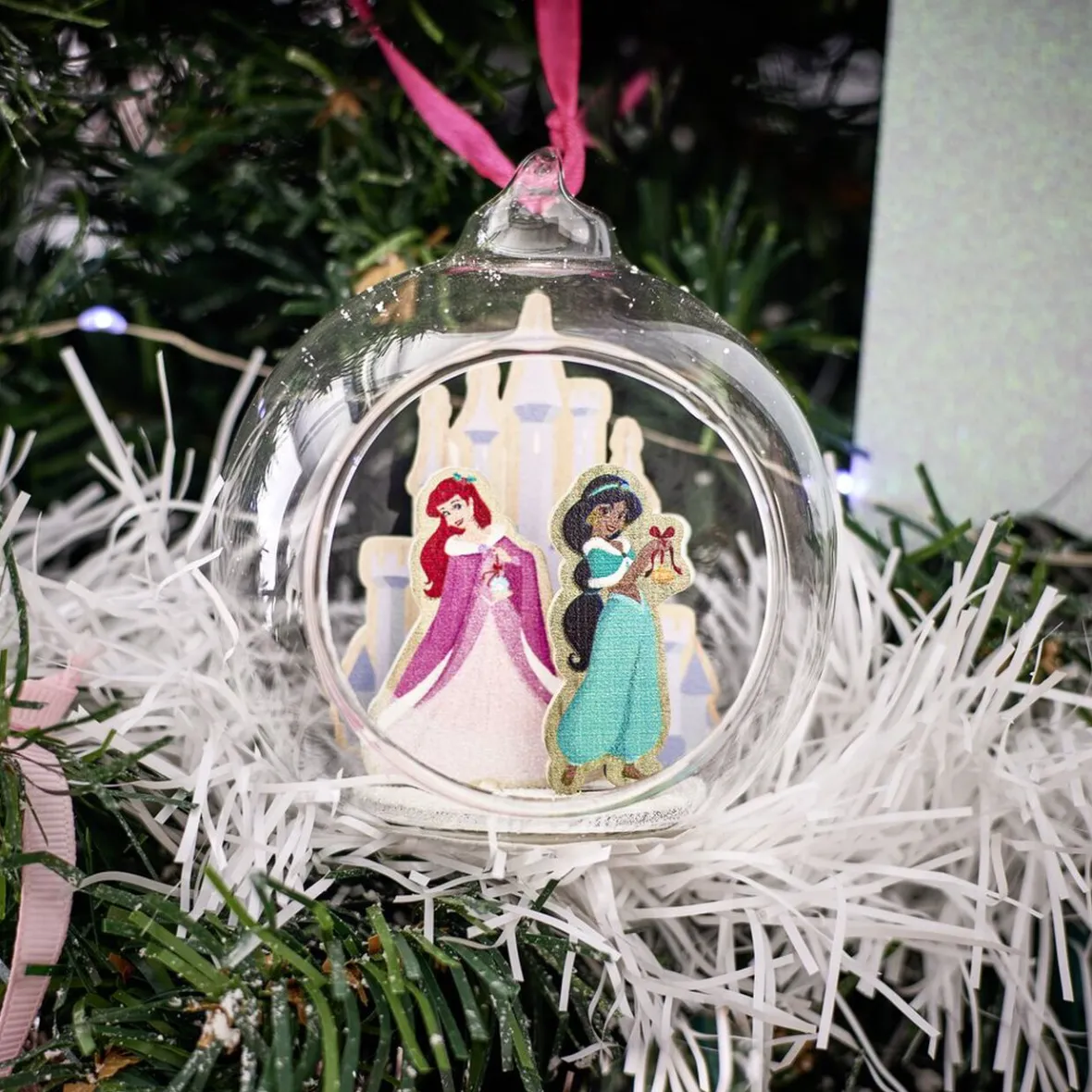 Boule de Noël Disney Princesses en verre et bois Ø8cm-Gifi Online
