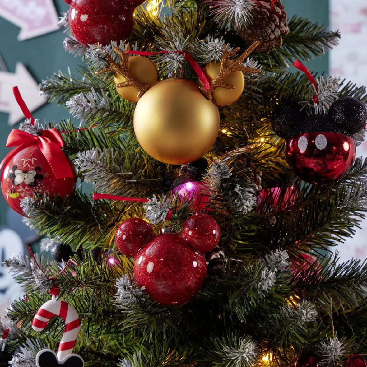 Boule de Noël Disney tête de Mickey en 3D dorée H15,5cm-Gifi Hot