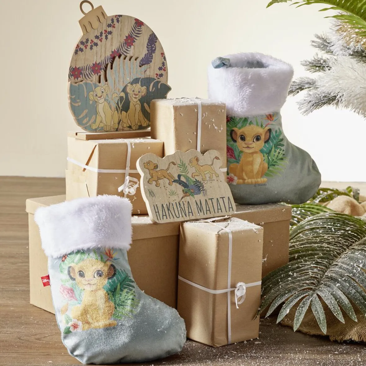 Décoration Disney à poser boule de Noël Le Roi Lion bois H21,5cm-Gifi Hot