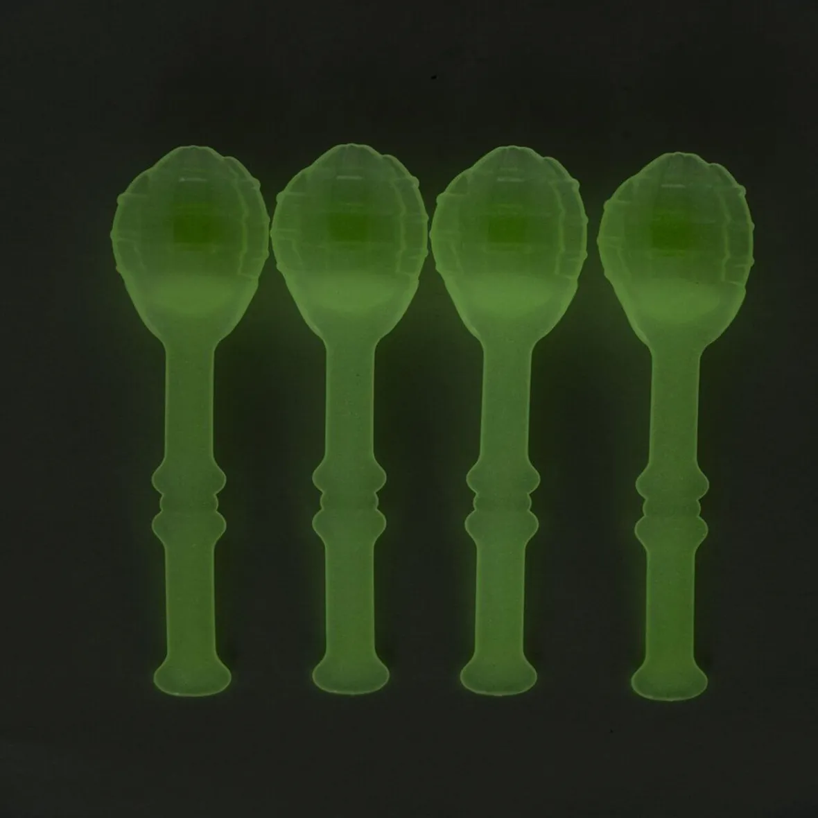 Lot de 12 couverts squelette phosphorescents Halloween-Gifi Outlet